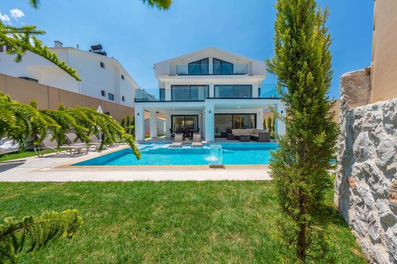 La Marbella Villa Fethiye Exterior photo